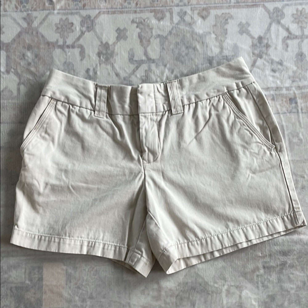 Tommy Hilfiger Cream Bermuda Shorts Lightweight Cotton